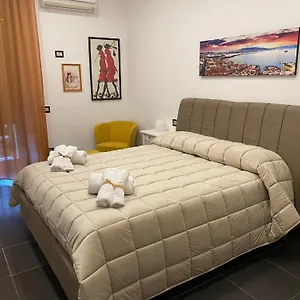 Sofia E La Citta Delle Meraviglie Bed & Breakfast Napoli